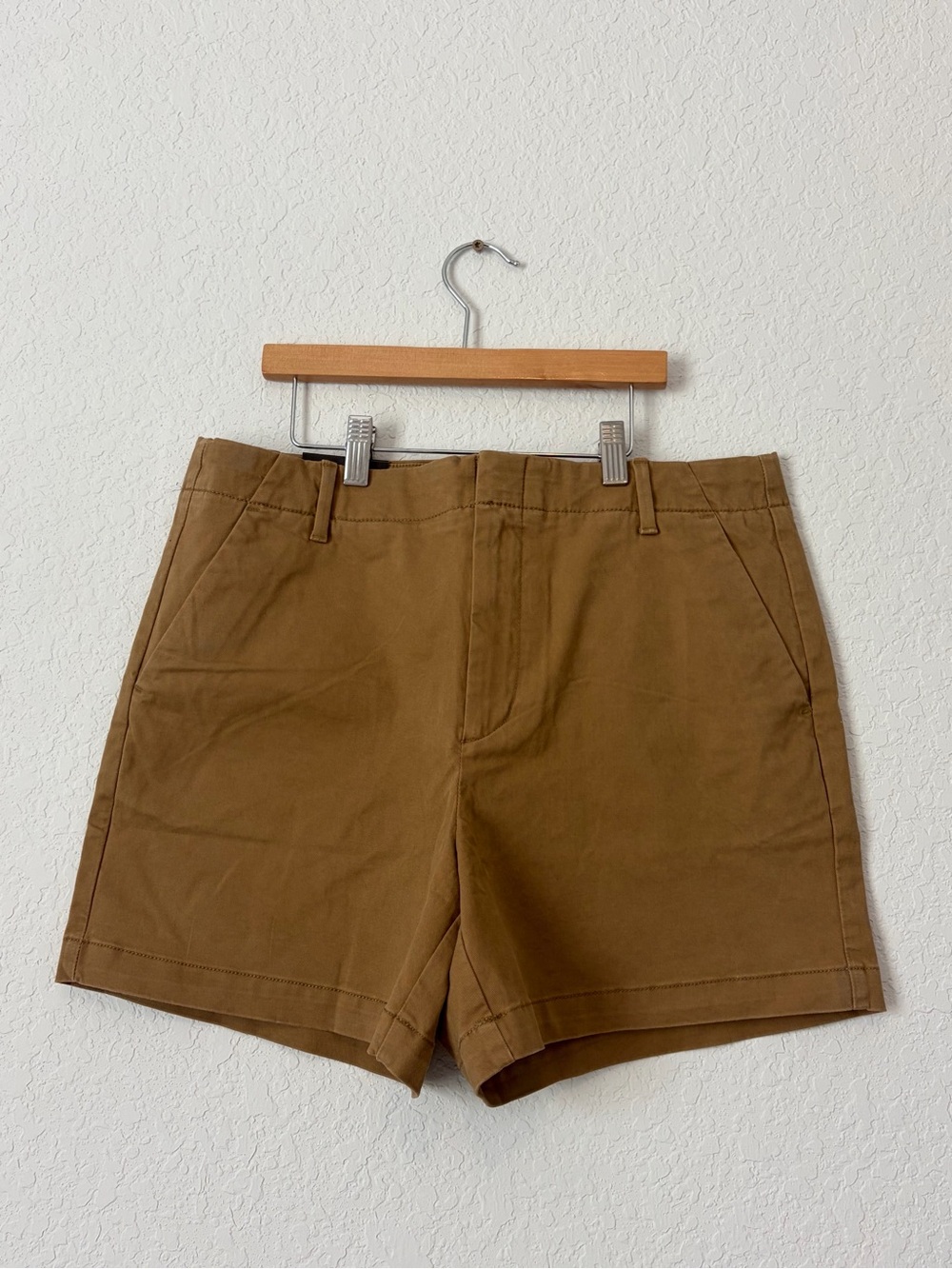 NWT Banana Republic 10 Women’s Classic High-Rise Brown Shorts